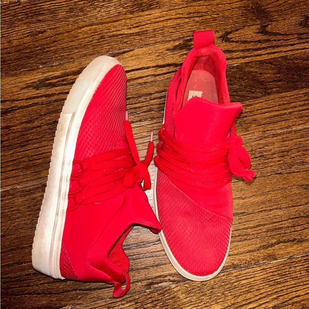 Steve Madden Lancer Sneaker